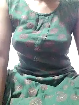 Snapshot of rituporna2004 chatting on 01.20.25 rituporna2004 online show from 01.20.25