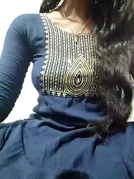 Snapshot of rituporna2004 chatting on 01.28.25 rituporna2004 online show from 01.28.25