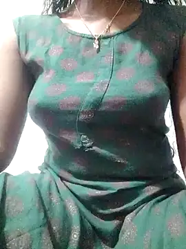 Snapshot of rituporna2004 chatting on 02.13.25 rituporna2004 online show from 02.13.25