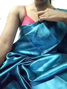 Snapshot of rituporna2004 chatting on 09.09.25 rituporna2004 online show from 09.09.25