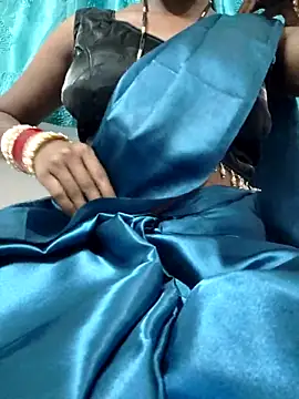 Snapshot of rituporna2004 chatting on 09.10.25 rituporna2004 online show from 09.10.25