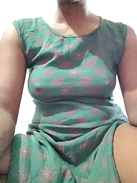 Snapshot of rituporna2004 chatting on 11.06.25 rituporna2004 online show from 11.06.25