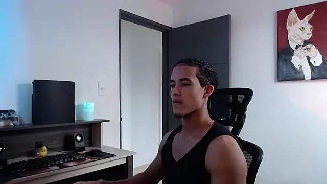 Snapshot of alejo_x3 chatting on 12.04.24 alejo x3 online show from 12.04.24