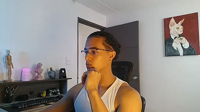 Snapshot of alejo_x3 chatting on 09.25.25 alejo x3 online show from 09.25.25