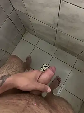 Snapshot of jhnn_ chatting on 11.06.25 jhnn online show from 11.06.25