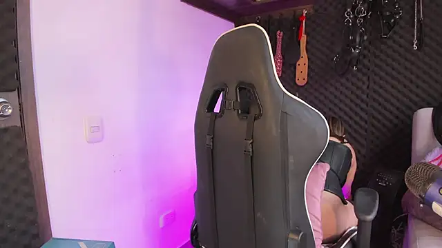 Snapshot of Sara_Mills06 chatting on 12.22.24 Sara Mills06 online show from 12.22.24