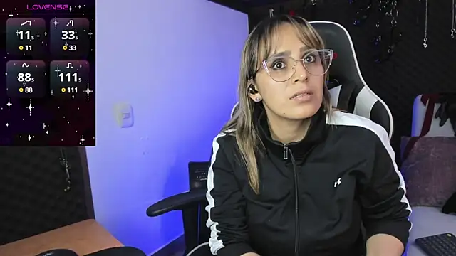 Snapshot of Sara_Mills06 chatting on 02.13.25 Sara Mills06 online show from 02.13.25