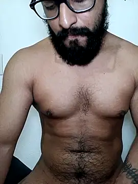 Snapshot of HombreS3n chatting on 02.23.25 HombreS3n online show from 02.23.25