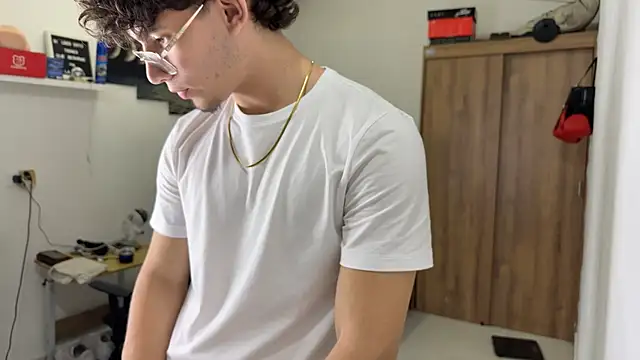 Kisan Smith online show from 11.13.25