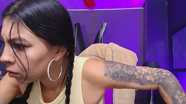 Juliet Nasty online show from 09.25.25