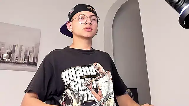 Snapshot of a_lejandro_0_8 chatting on 03.09.25 a lejandro 0 8 online show from 03.09.25