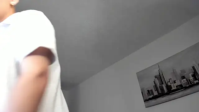 Snapshot of a_lejandro_0_8 chatting on 03.13.25 a lejandro 0 8 online show from 03.13.25