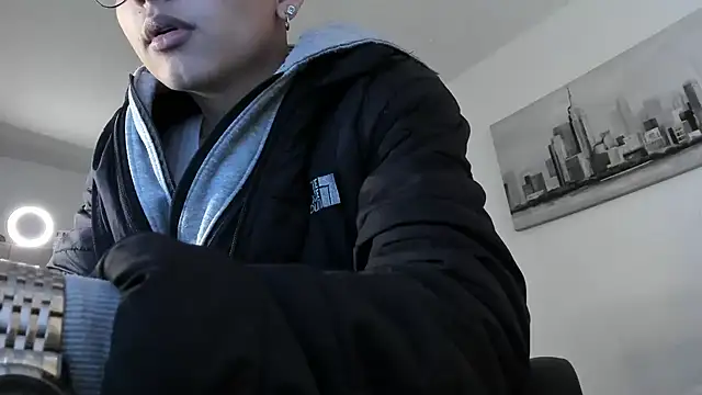 Snapshot of a_lejandro_0_8 chatting on 03.13.25 a lejandro 0 8 online show from 03.13.25