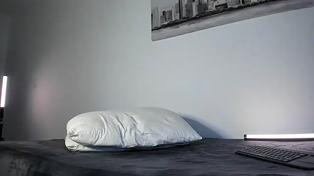 Snapshot of a_lejandro_0_8 chatting on 03.17.25 a lejandro 0 8 online show from 03.17.25