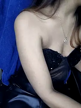 Leeeezzzz roy online show from 11.24.25