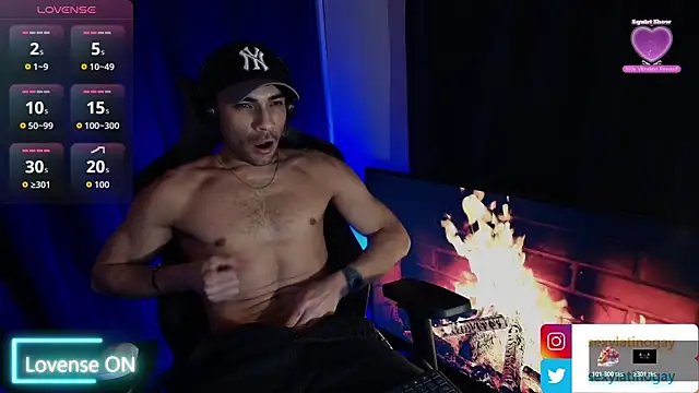 sexyboycolombi4 online show from 02.17.26