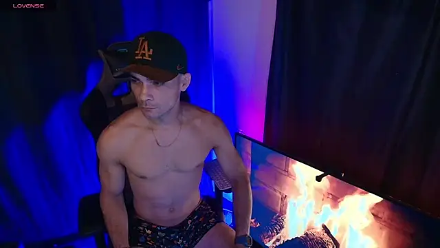 sexyboycolombi4 online show from 06.30.26