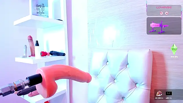 Snapshot of evelinn_belen chatting on 09.29.25 evelinn belen online show from 09.29.25