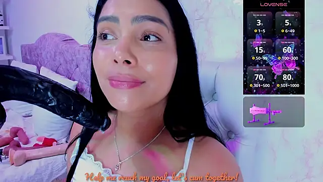 Snapshot of evelinn_belen chatting on 06.18.26 evelinn belen online show from 06.18.26
