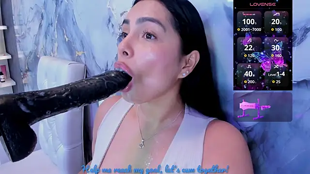 Snapshot of evelinn_belen chatting on 06.22.26 evelinn belen online show from 06.22.26