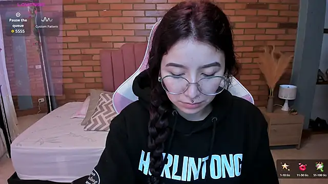 Amy joones online show from 06.06.26