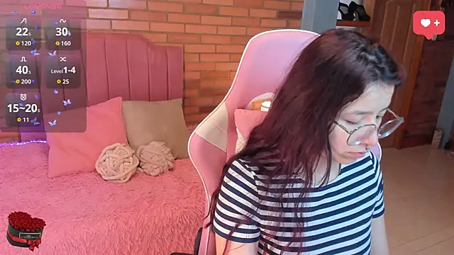 Snapshot of Amy_joones chatting on 07.29.26 Amy joones online show from 07.29.26