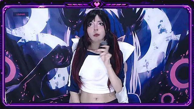 Snapshot of Miahparker chatting on 05.13.26 Miahparker online show from 05.13.26