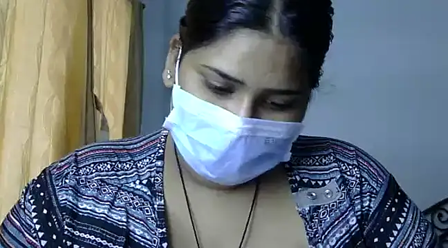 Snapshot of cutelady65 chatting on 02.18.25 cutelady65 online show from 02.18.25