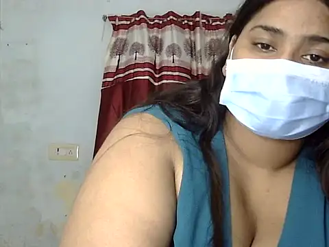 Snapshot of cutelady65 chatting on 10.05.25 cutelady65 online show from 10.05.25