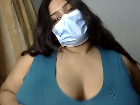 Snapshot of cutelady65 chatting on 11.22.25 cutelady65 online show from 11.22.25