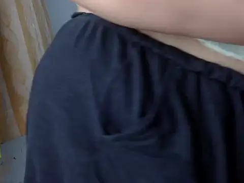 Snapshot of cutelady65 chatting on 02.13.26 cutelady65 online show from 02.13.26