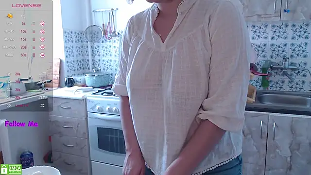 Snapshot of VerySweetKate111 chatting on 02.20.26 VerySweetKate111 online show from 02.20.26