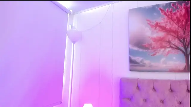 Julianaa Castro  online show from 02.19.25