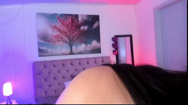 Julianaa Castro  online show from 03.01.25