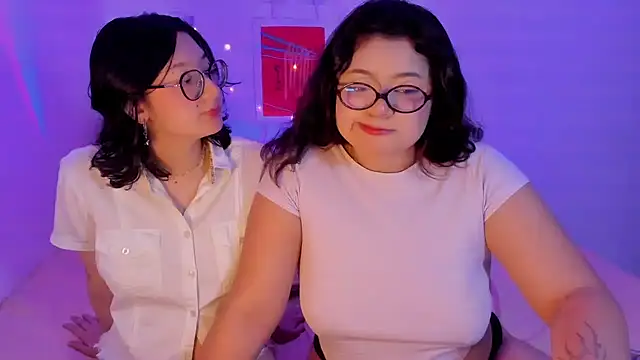 Snapshot of Gaby_Danna chatting on 02.26.26 Gaby Danna online show from 02.26.26