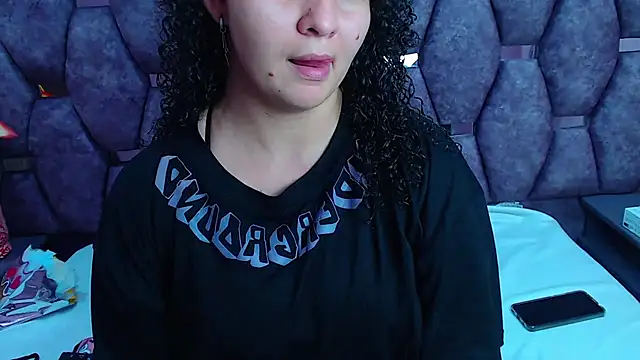 Snapshot of AlaSmith chatting on 03.09.25 AlaSmith online show from 03.09.25