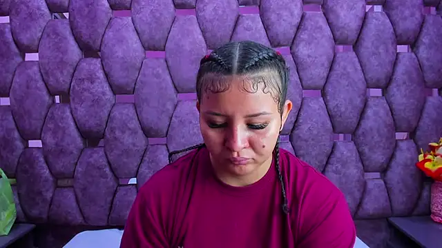 Snapshot of AlaSmith chatting on 10.17.25 AlaSmith online show from 10.17.25