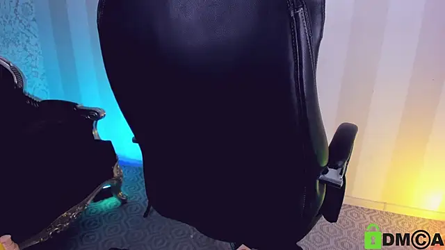 Haley Gars online show from 12.08.24