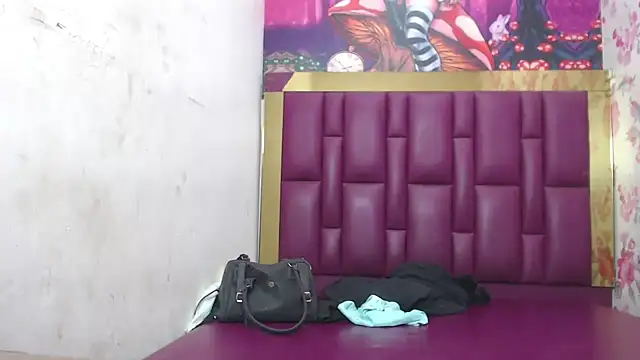 Snapshot of china_black_ chatting on 02.05.25 china black online show from 02.05.25