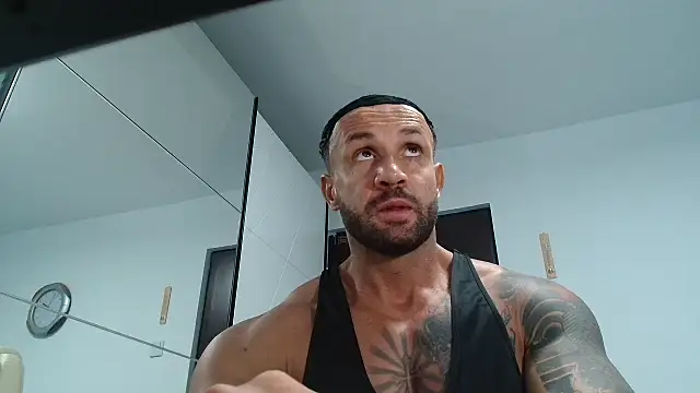 Magnificmuscles89 online show from 05.14.26