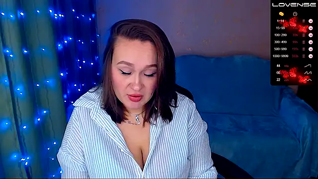 Snapshot of Cutie-Melanie chatting on 01.26.25 Cutie-Melanie online show from 01.26.25