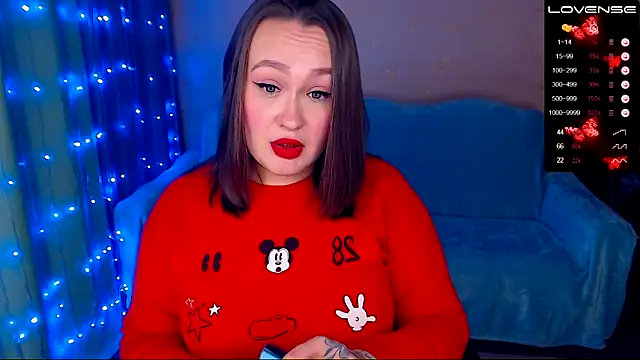 Snapshot of Cutie-Melanie chatting on 02.15.25 Cutie-Melanie online show from 02.15.25