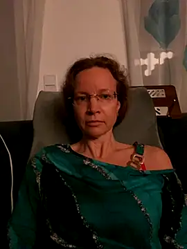 AnnikaRose online show from 11.12.25