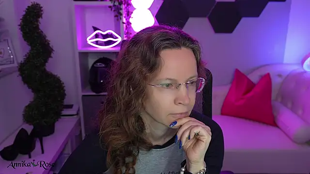 AnnikaRose online show from 02.07.26