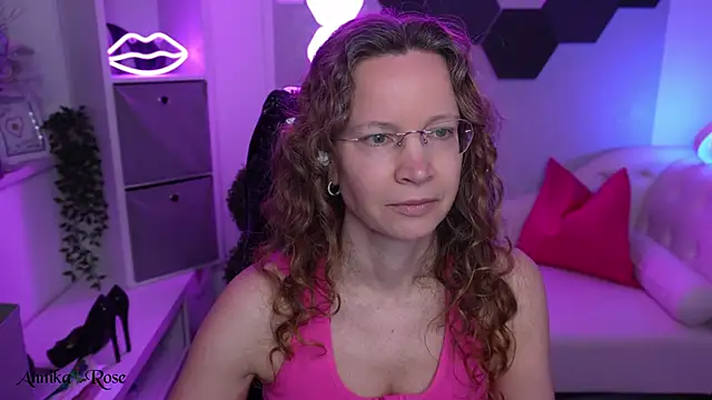 AnnikaRose online show from 02.16.26