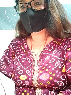 Aishwaryaa 69 online show from 11.17.25