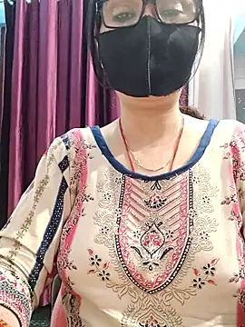 Aishwaryaa 69 online show from 12.23.25