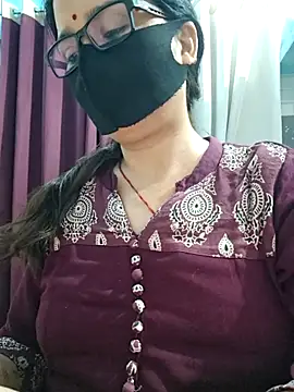Snapshot of Aishwaryaa_69 chatting on 05.11.26 Aishwaryaa 69 online show from 05.11.26