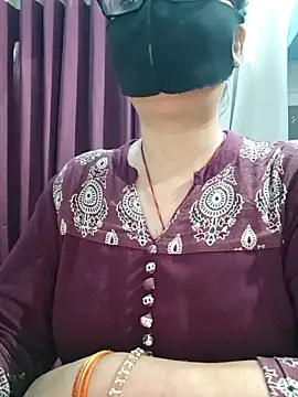 Snapshot of Aishwaryaa_69 chatting on 05.12.26 Aishwaryaa 69 online show from 05.12.26