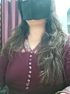 Snapshot of Aishwaryaa_69 chatting on 05.23.26 Aishwaryaa 69 online show from 05.23.26